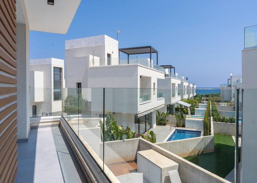 Famagusta Paralimni Pool