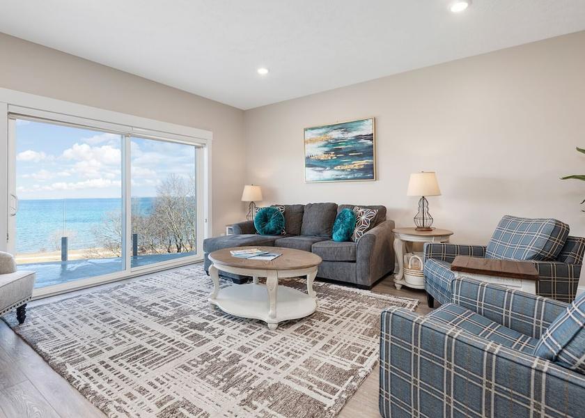 Michigan Traverse City Living area