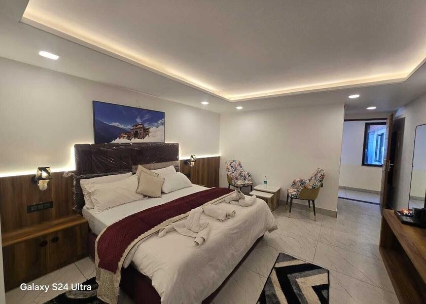 Uttarakhand Badrinath Room