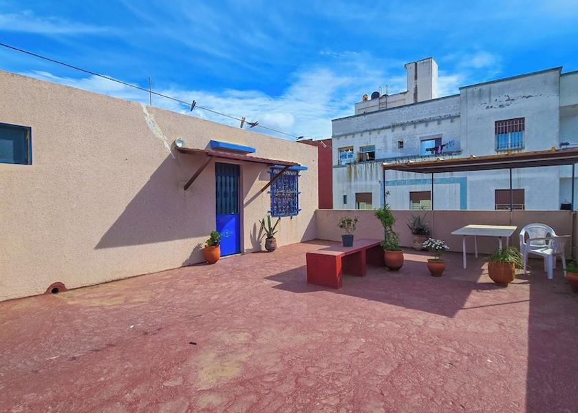 Tanger-Tetouan-Al Hoceima Larache Terrace/patio