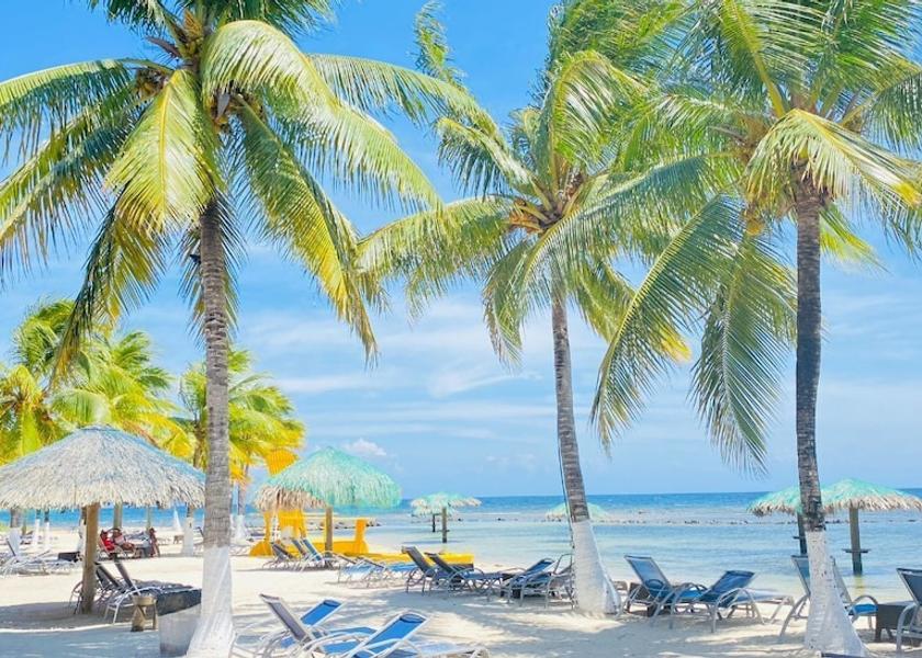 Bay Islands Roatan Beach