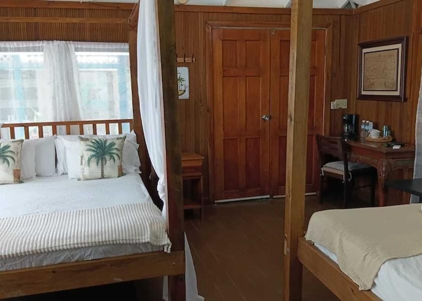 Bay Islands Roatan Room
