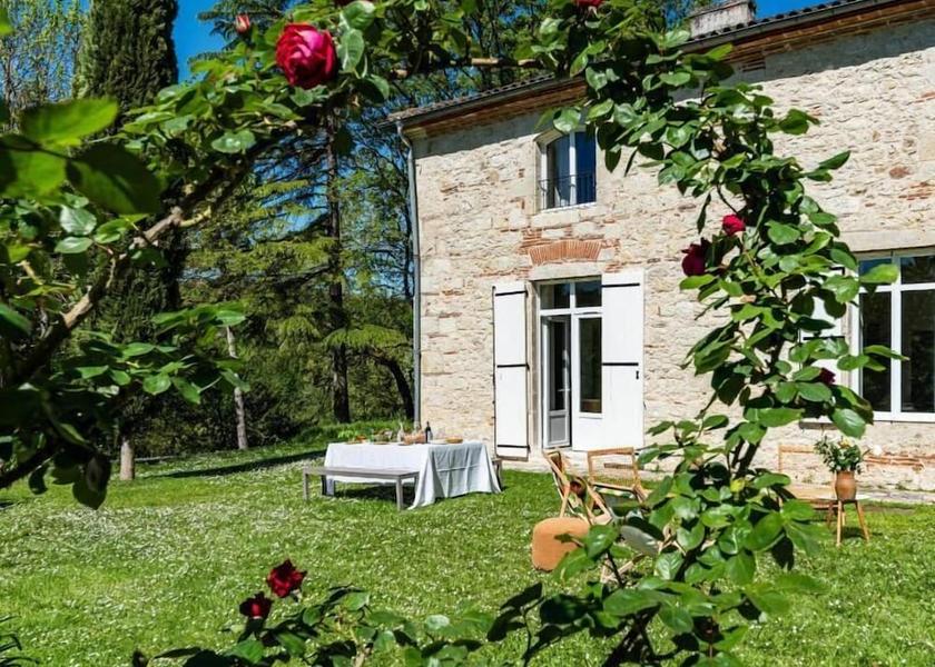 Nouvelle-Aquitaine Castelculier Property grounds
