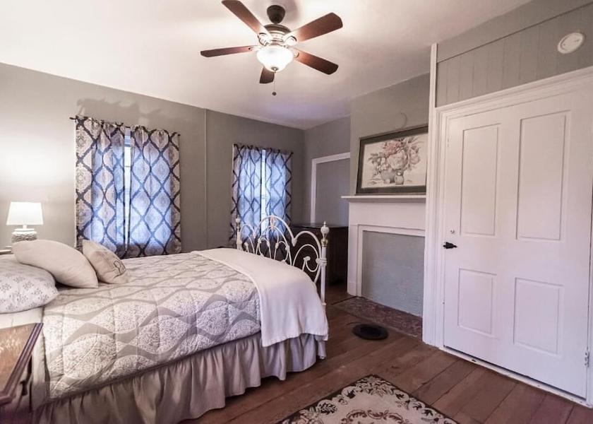 West Virginia Harpers Ferry Room