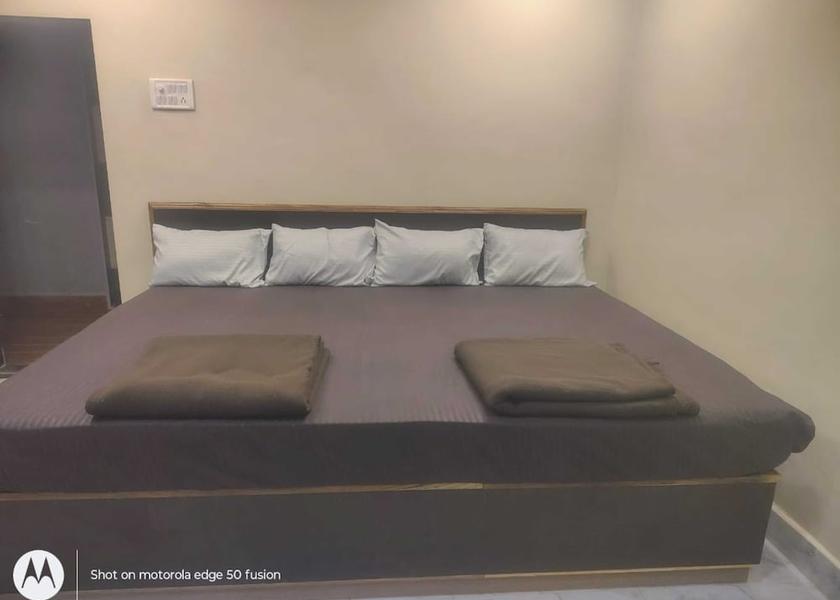 Maharashtra Devgad Room