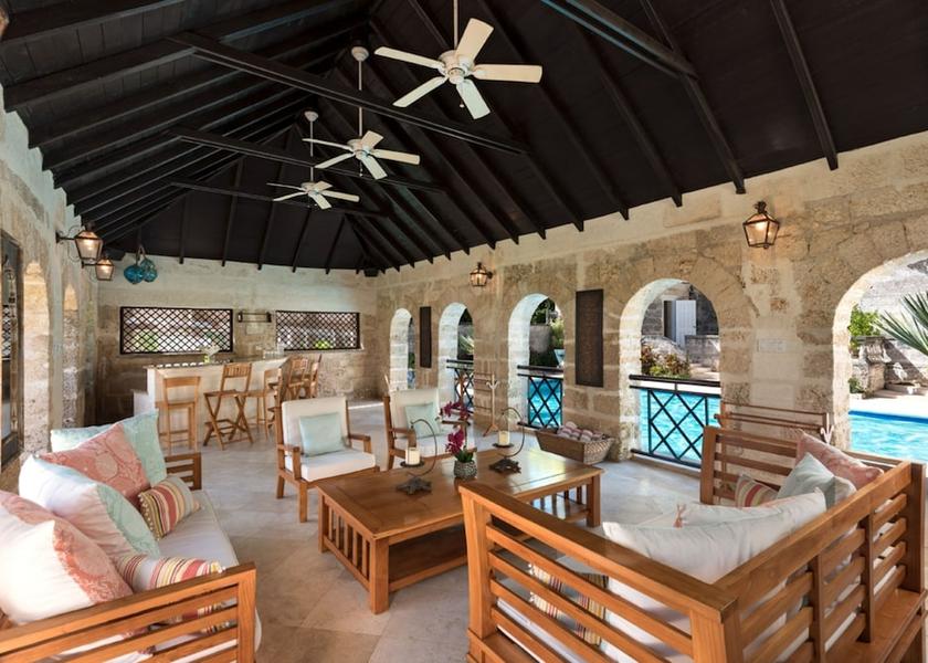 St. James Holetown Interior