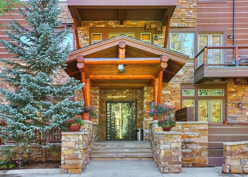 Colorado Keystone Exterior