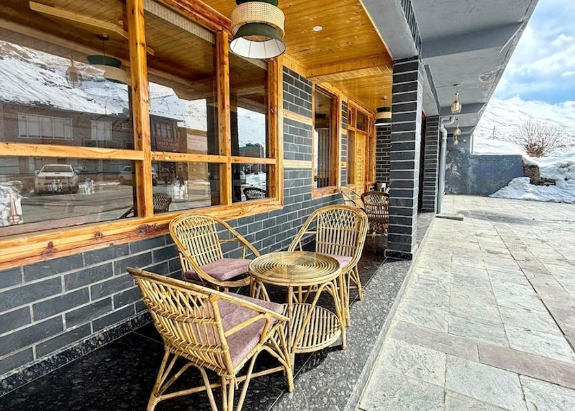 Himachal Pradesh Sissu Front of property