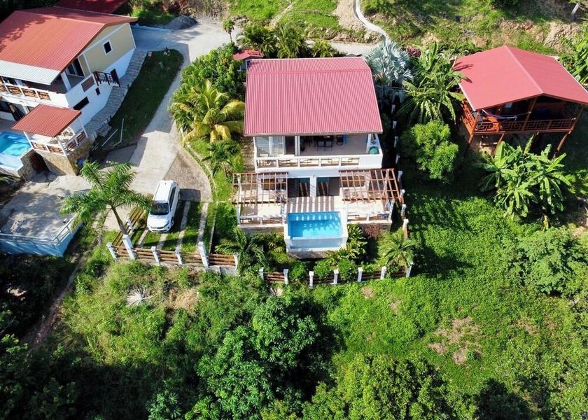 Bay Islands Roatan Exterior