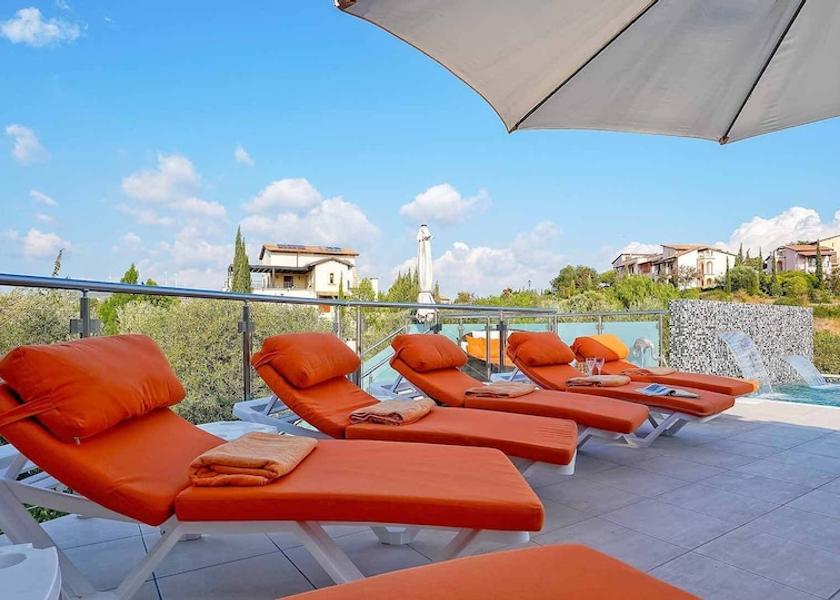 Paphos Kouklia Sundeck