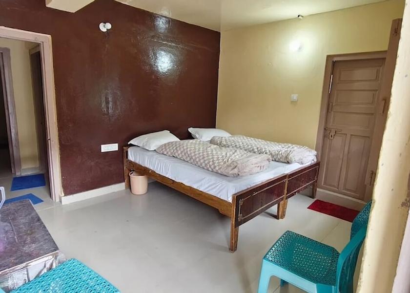 Uttarakhand Barkot Room