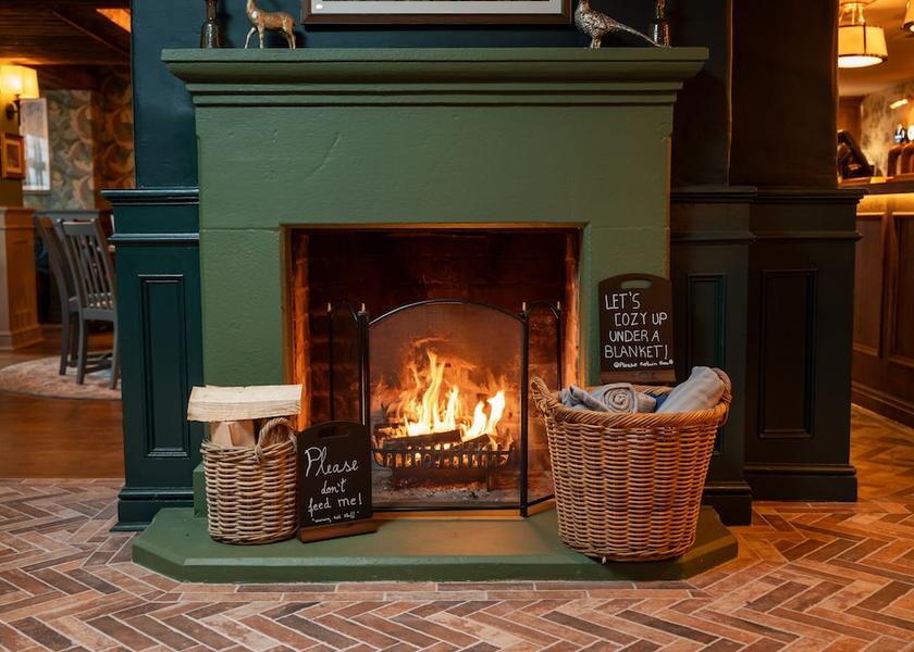 England Gerrards Cross Fireplace
