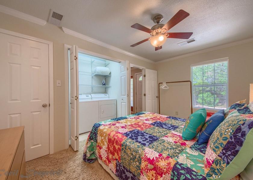 Texas Canyon Lake Room