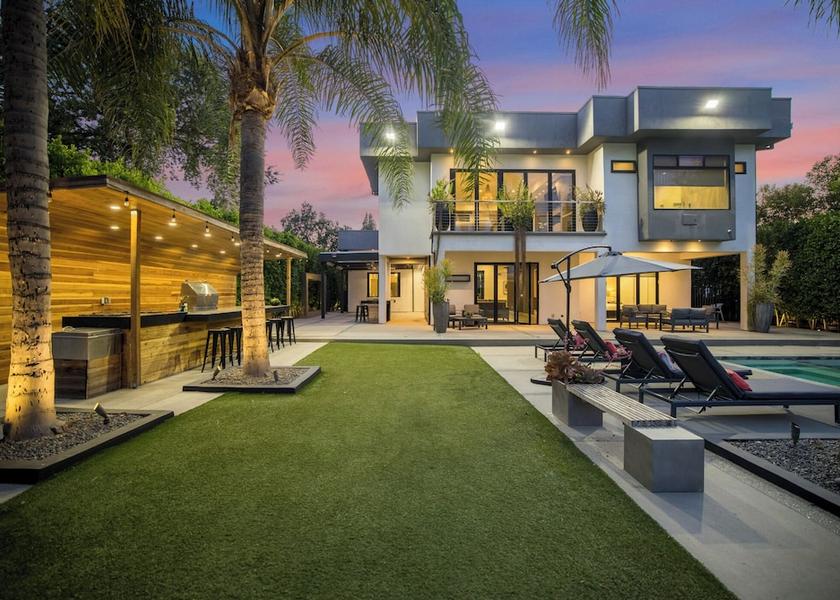 California Encino Terrace/patio
