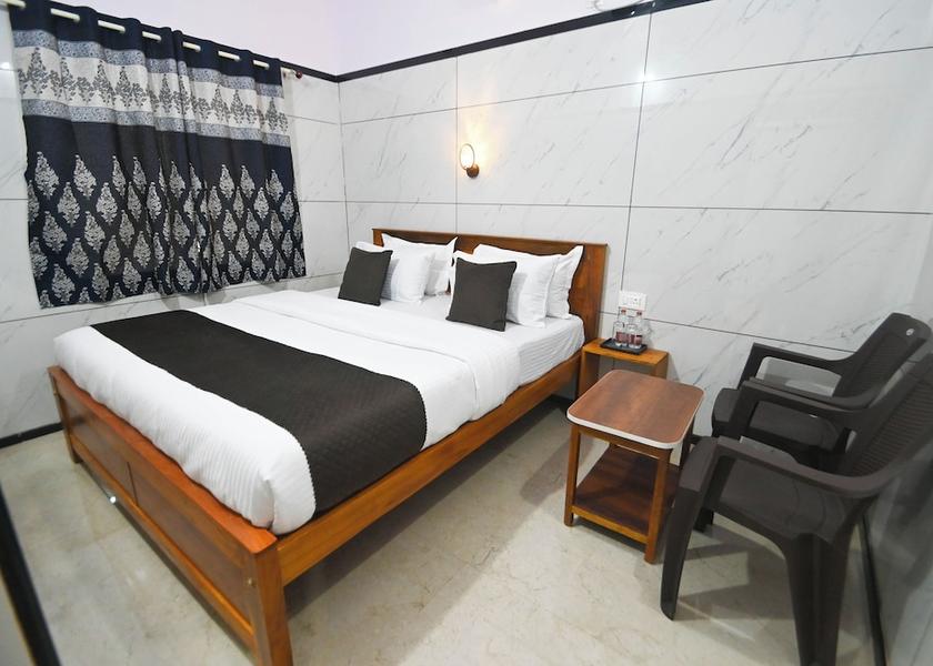 Karnataka Murdeshwar Room