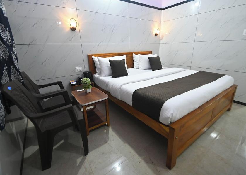 Karnataka Murdeshwar Room