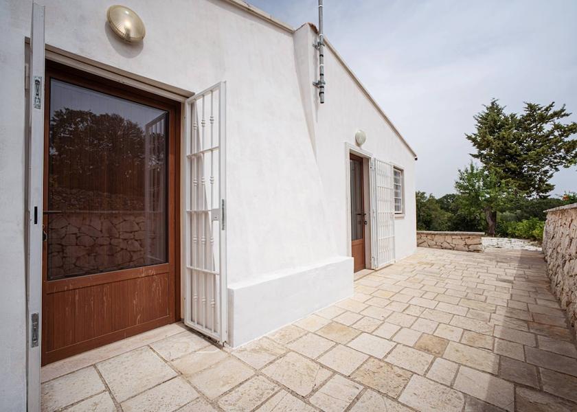 Puglia Noci Exterior detail
