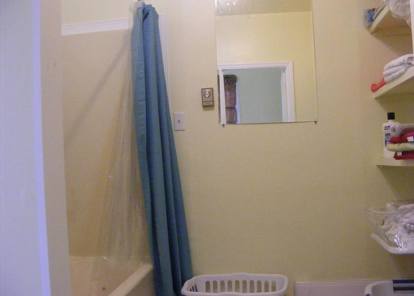 Nova Scotia Digby Bathroom