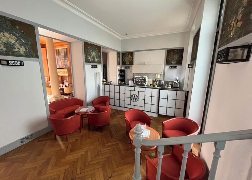 Provence-Alpes-Côte d'Azur Cannes Bar (on property)