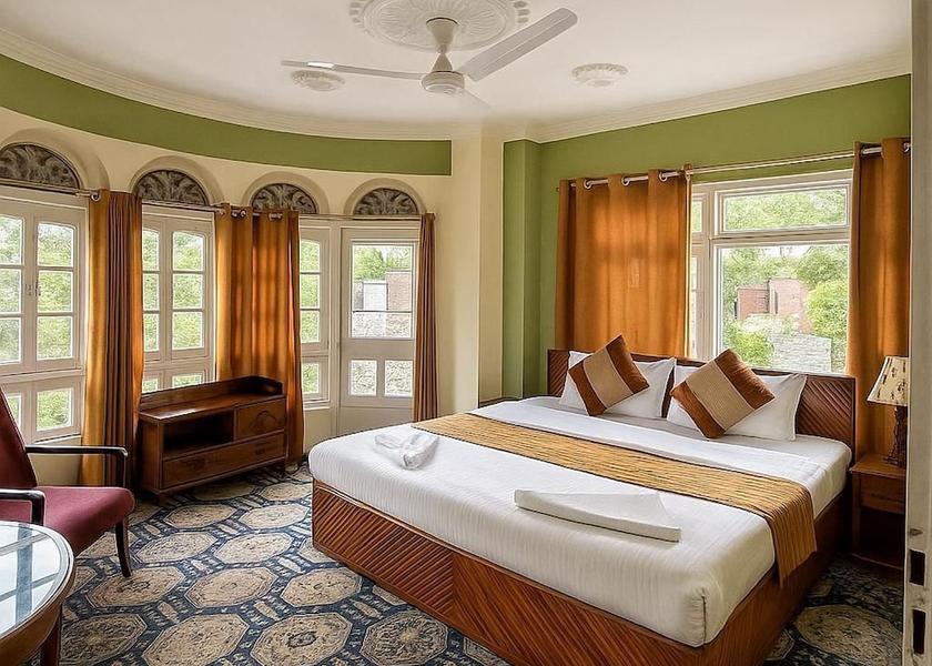Jammu and Kashmir Srinagar Room