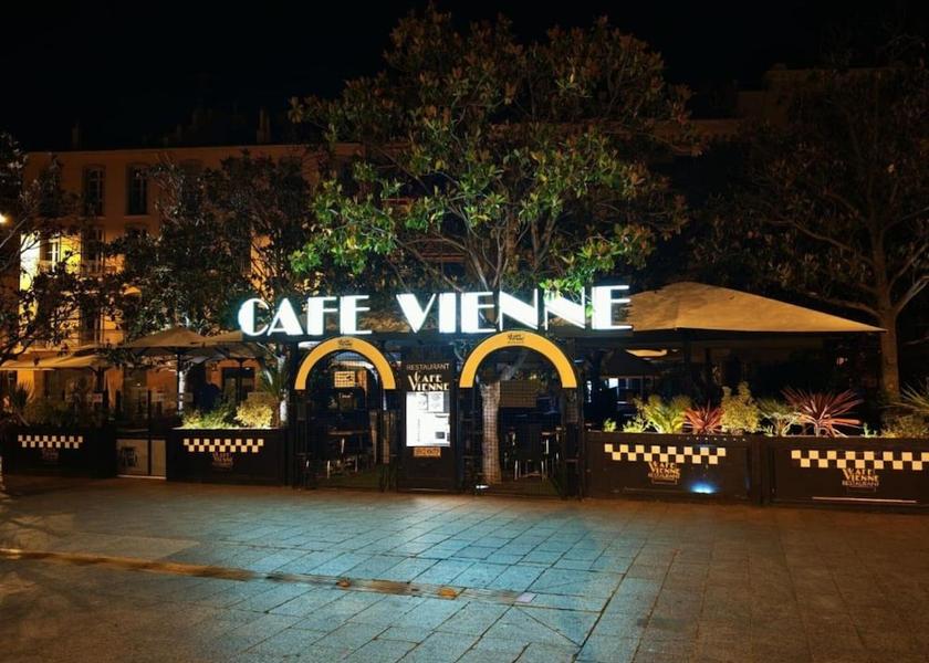 Occitanie Perpignan Outdoor dining
