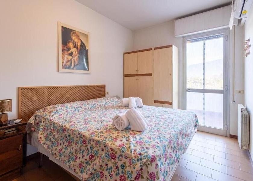 Tuscany Massa Room