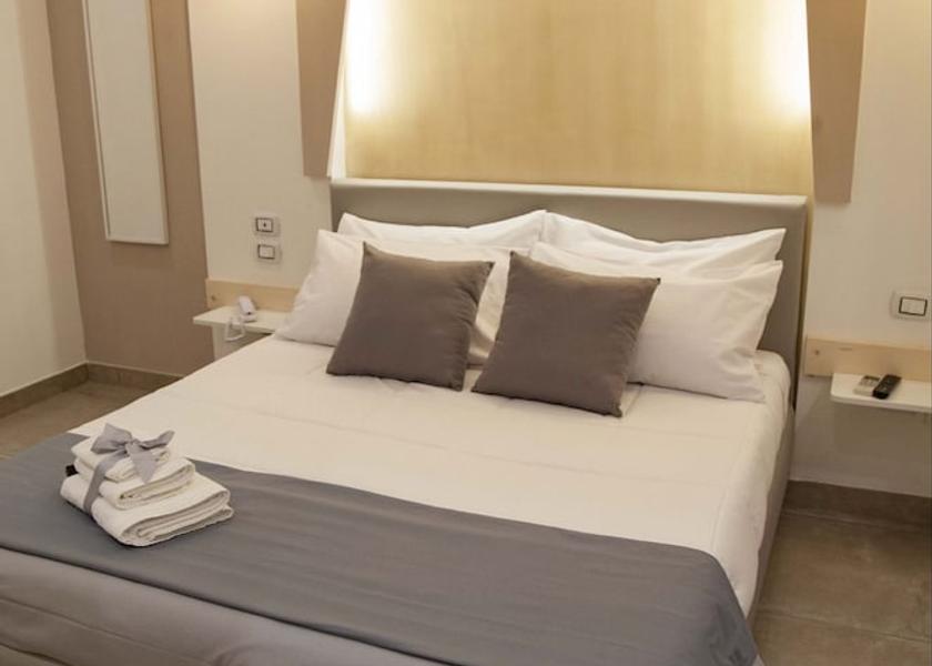 Campania Nola Room