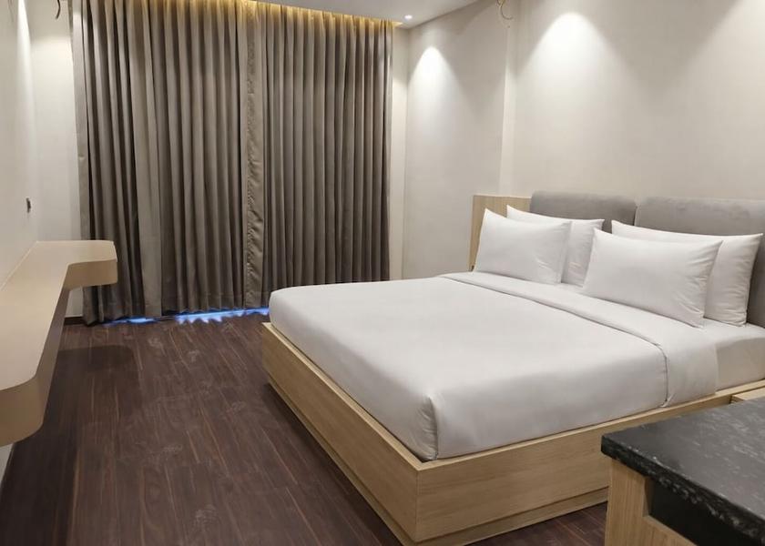 Madhya Pradesh Indore Room
