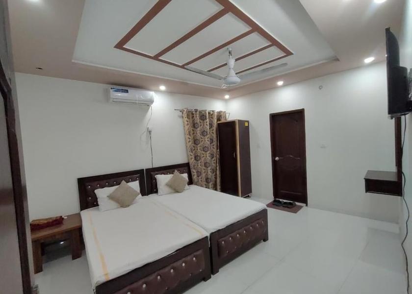 Punjab Lahore Room