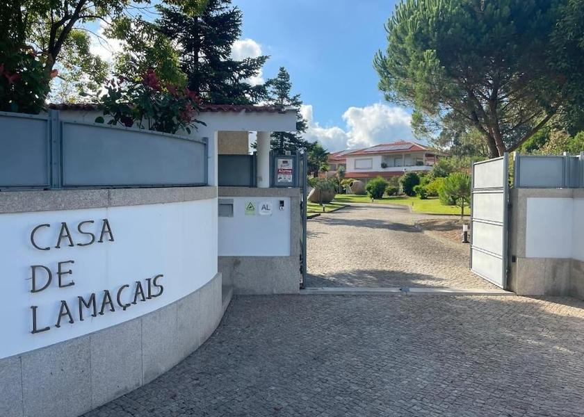 Porto Paredes Property grounds