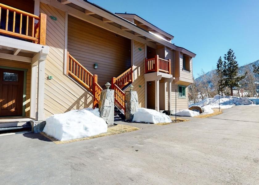 California Mammoth Lakes Exterior
