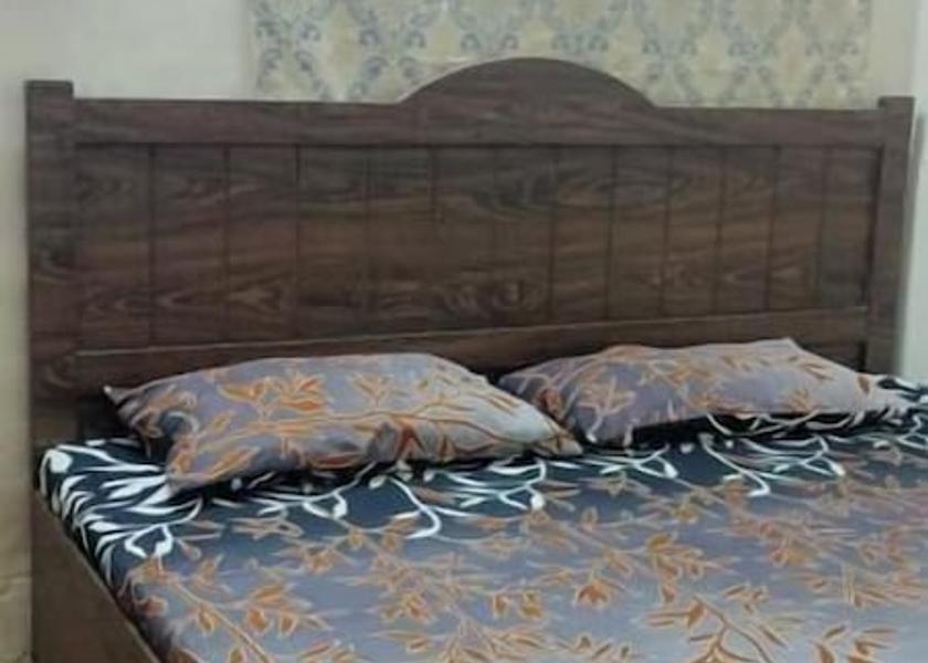 Punjab Faisalabad Room