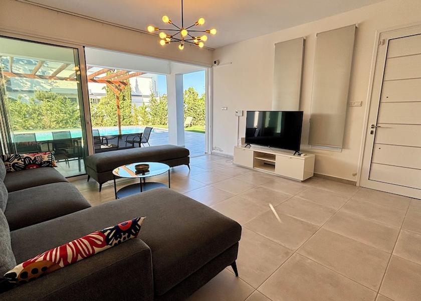 Larnaca Pervolia Living area