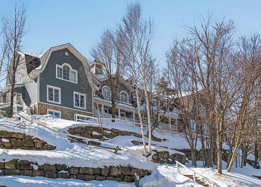 Quebec Mont-Tremblant Exterior