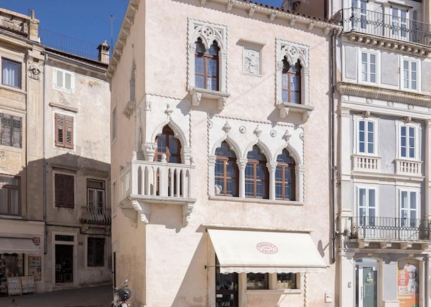  Piran Exterior