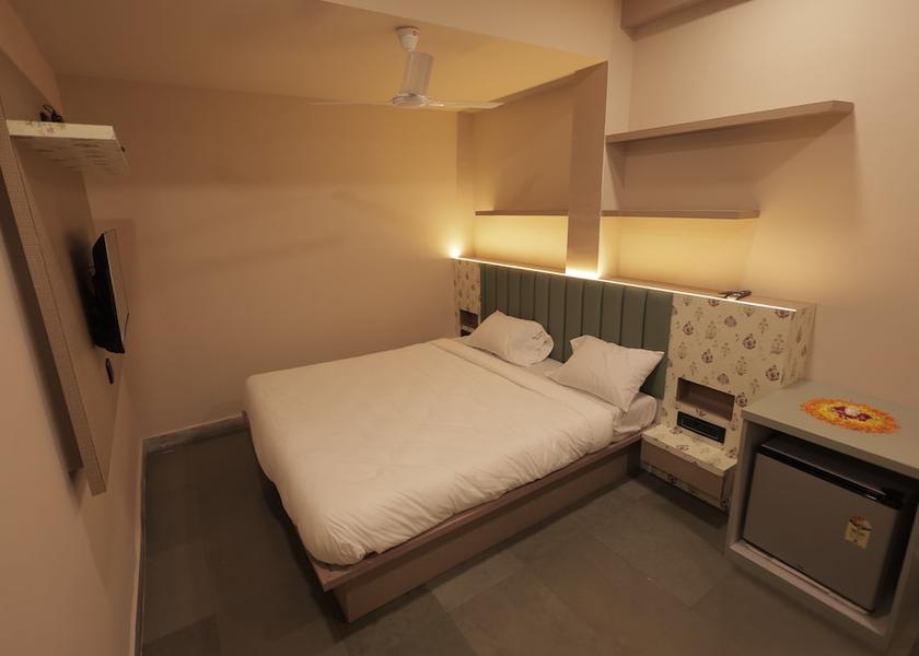 Gujarat Valsad Room
