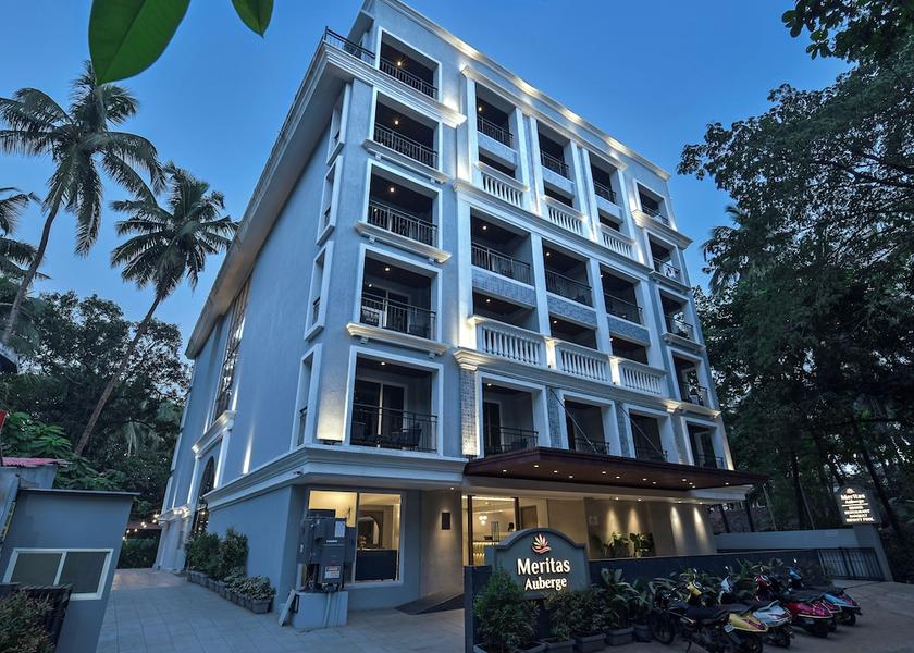 Goa Calangute Front of property