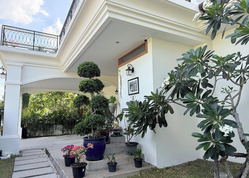 Phuket Province Choeng Thale Exterior