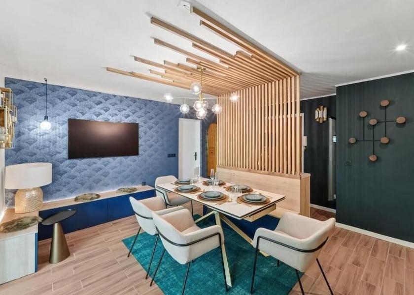 Île-de-France Sevres Dining