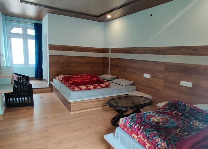 Uttarakhand Badrinath Room