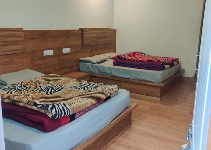 Uttarakhand Badrinath Room