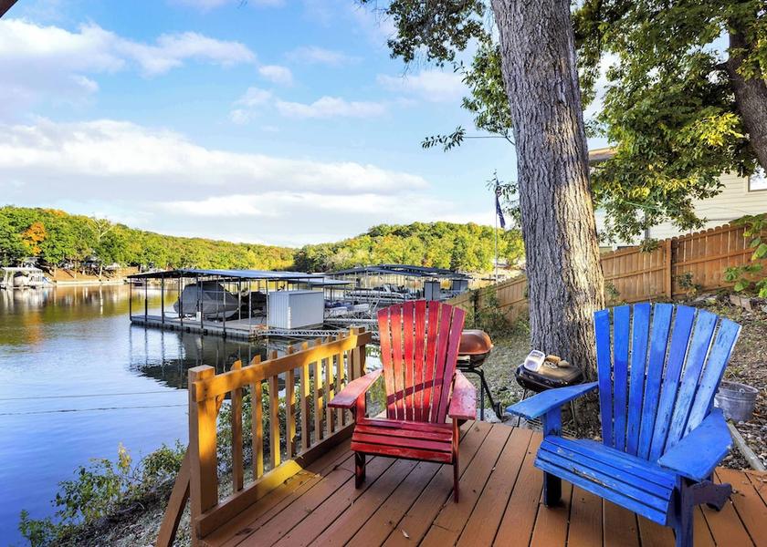 Missouri Sunrise Beach Property grounds