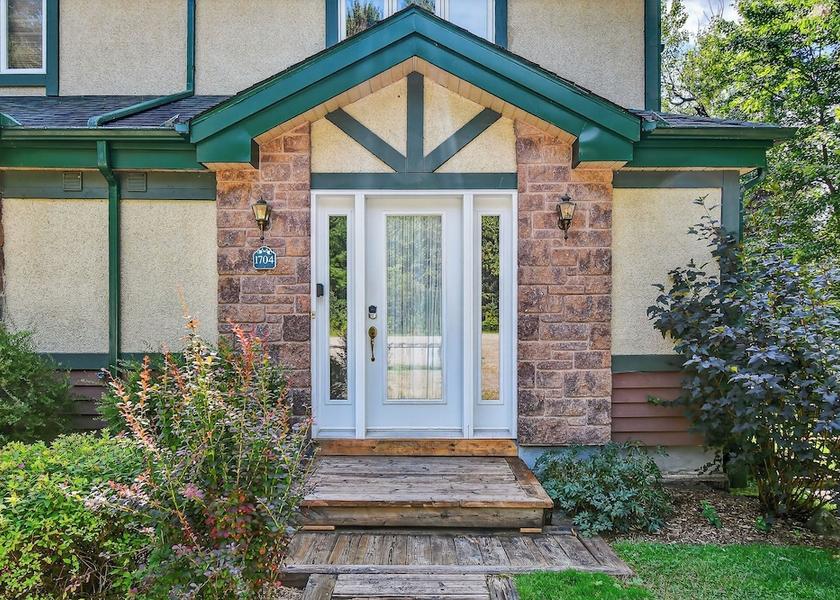 Quebec Mont-Tremblant Front of property