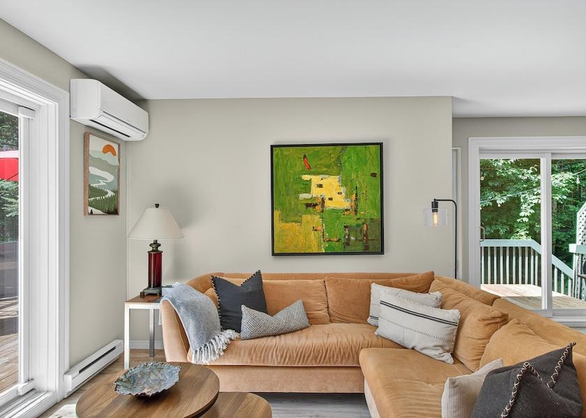 Quebec Mont-Tremblant Living area