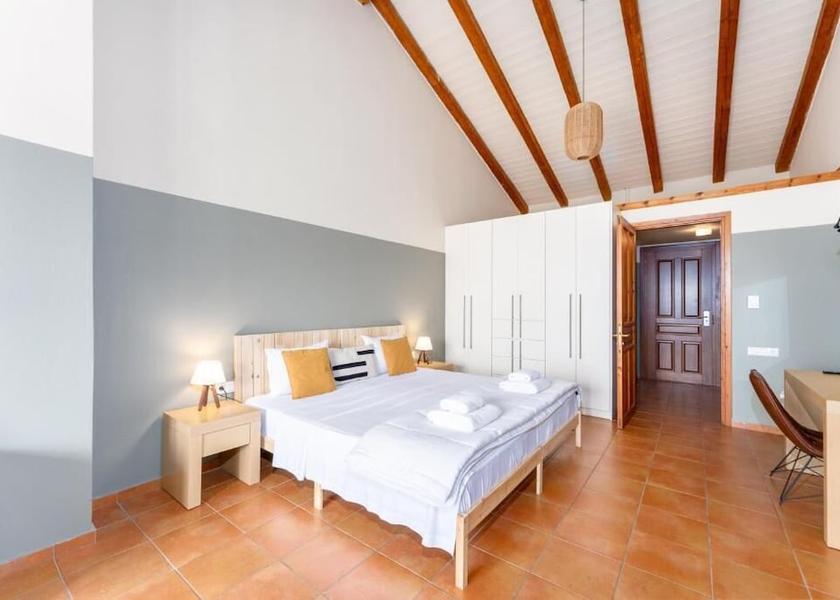 Central Greece Mantoudi-Limni-Agia Anna Room