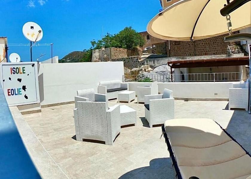 Sicily Lipari Terrace/patio