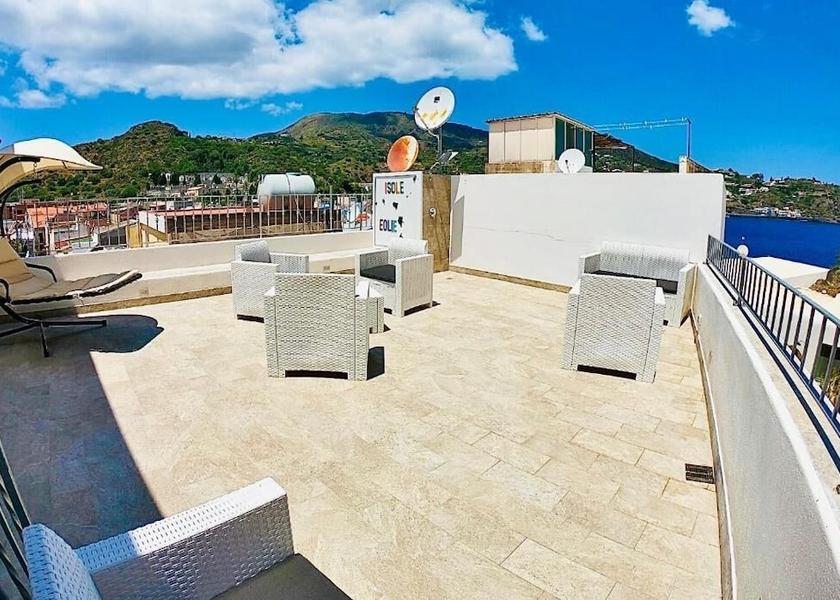 Sicily Lipari Terrace/patio
