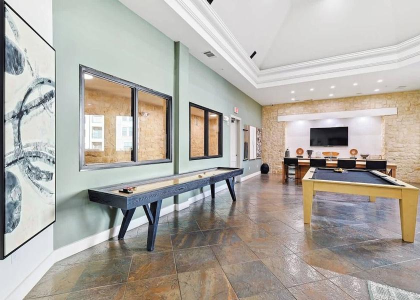 Texas Frisco Game room
