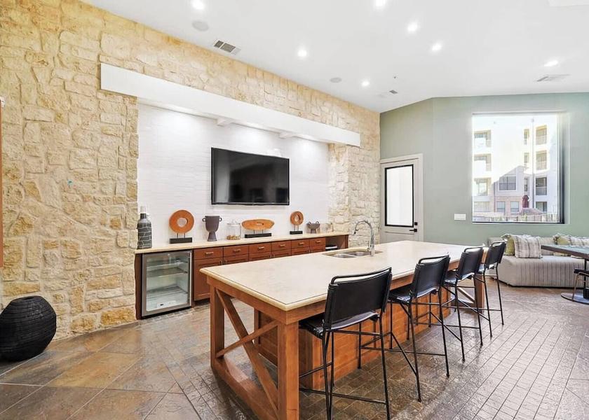 Texas Frisco Interior