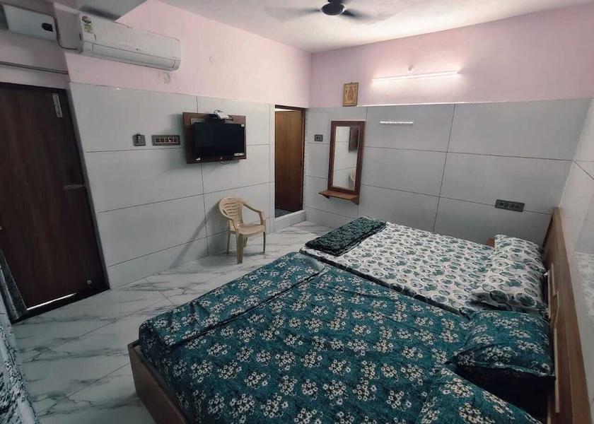 Tamil Nadu Velankanni Room